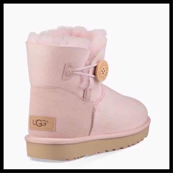🎉HP🎉 UGG Mini Bailey Button Boot Pink - Picture 6 of 8
